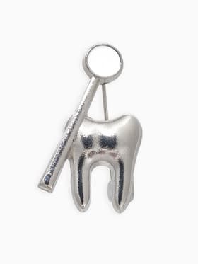 Брошь «Зуб с зеркалом», белая в серебре