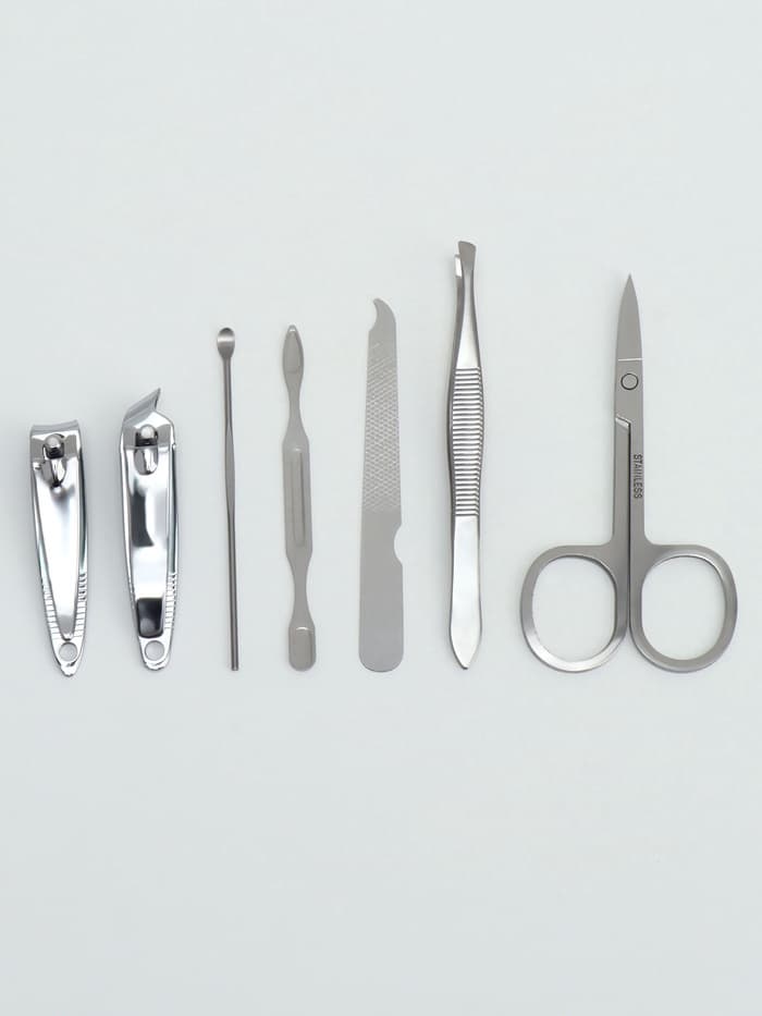 Набор маникюрный «Цветочная рапсодия», 7 предметов, в футляре, разноцветный