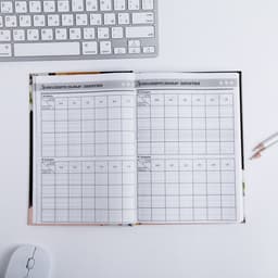 Ежедневник недатированный, А5, 160 л., твердая обложка «Любимому преподавателю»