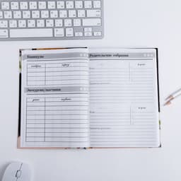 Ежедневник недатированный, А5, 160 л., твердая обложка «Любимому преподавателю»