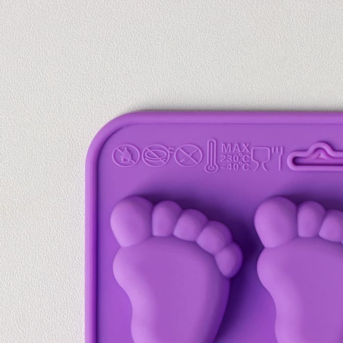 Форма для конфет и шоколада Доляна «Следопыт», силикон, 22×10×1.8 см, 15 ячеек (3.6×2.7 см), МИКС