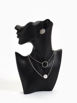 Бюст для украшений «QF. Половина лица», отверстие под серьгу, 18×7×28 см, чёрный