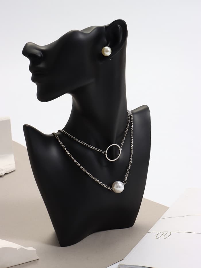 Бюст для украшений «QF. Половина лица», отверстие под серьгу, 18×7×28 см, чёрный