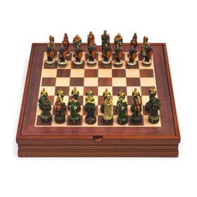 Шахматы подарочные «Робин Гуд», полистоун и дерево, король 8 см, доска 36×36 см