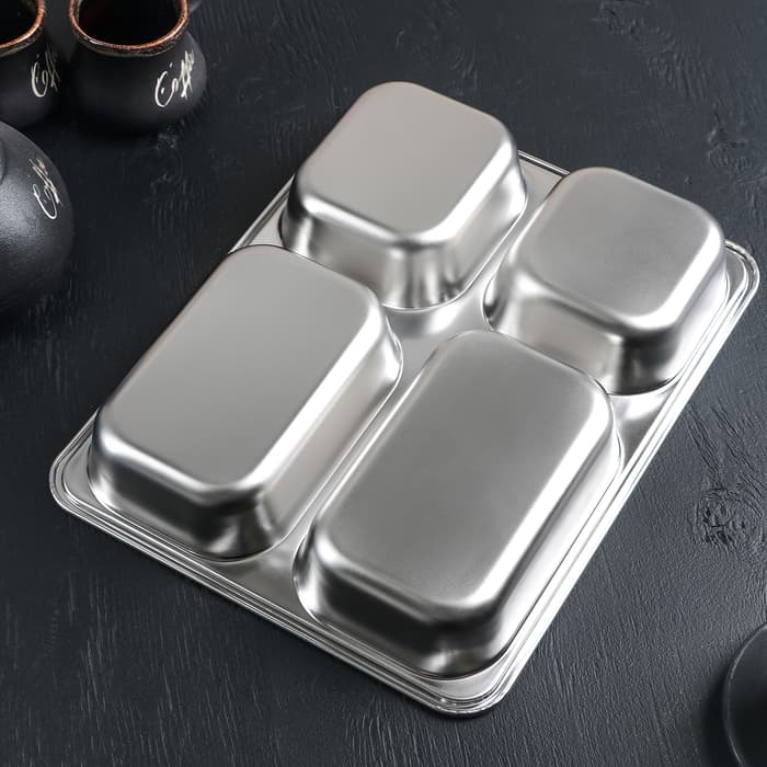 Поднос глубокий из нержавеющей стали, 4 секции, 28×22×4.5 см, 420 мл/280 мл