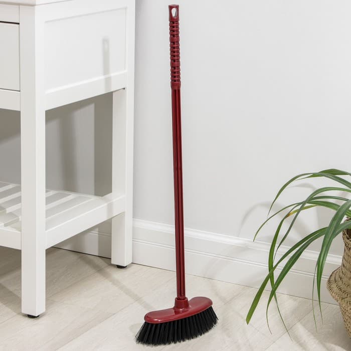 Щётка для пола жесткая «Комфорт» с черенком, МИКС