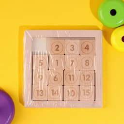 Развивающая игра «Пятнашки»