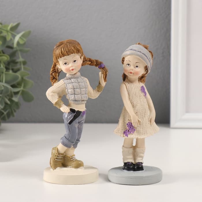 Фигурка полистоун «Девочка модница», 13×5.5×4 см, МИКС