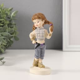 Фигурка полистоун «Девочка модница», 13×5.5×4 см, МИКС