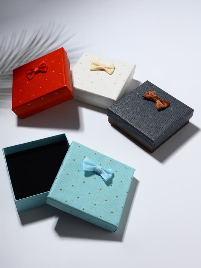 Коробочка подарочная под набор «Крапинки», 9×9 см, МИКС