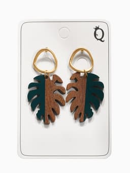 Серьги из дерева «Ваканда», монстера, зелёно-коричневые в золоте