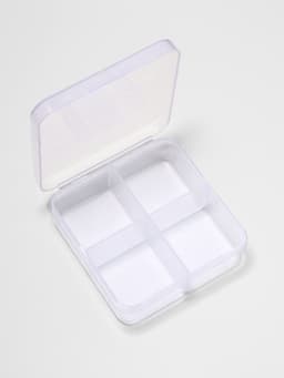 Таблетница, 4 секции, 7×6.7×2.4 см, прозрачная