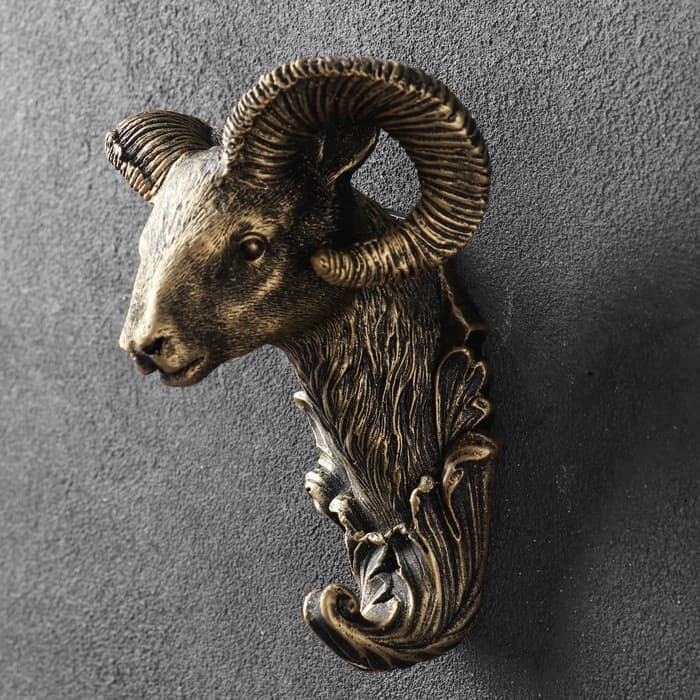 Крючок декоративный «Баран», декор настенный под бронзу, 8×10×13 см