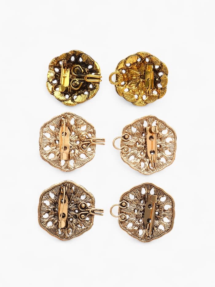 Зажим для кардигана «Цветы», коричневый в чернёном золоте