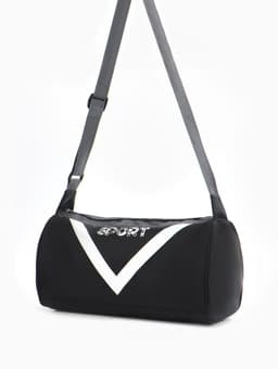 Сумка спортивная на молнии, боковой карман/сетка, регулируемый ремень, маленький размер, чёрная