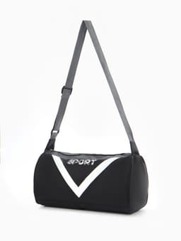 Сумка спортивная на молнии, боковой карман/сетка, регулируемый ремень, маленький размер, чёрная