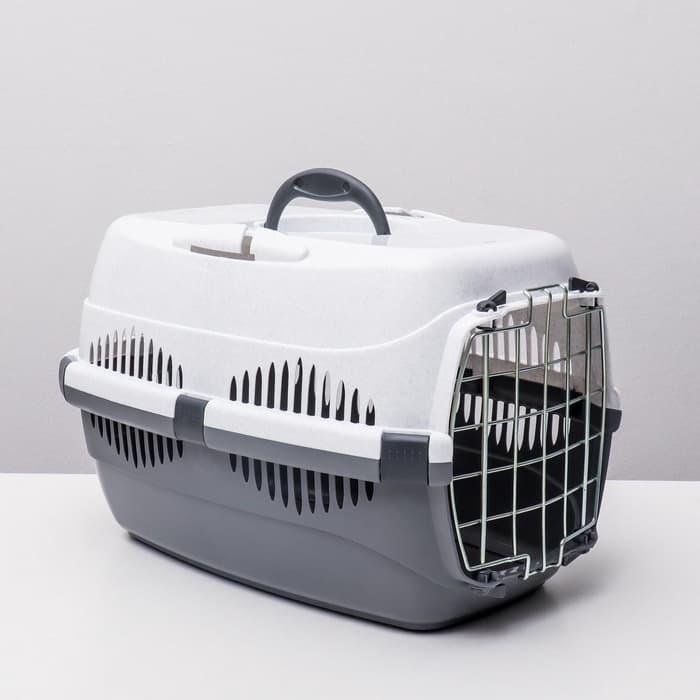 Переноска для животных до 9 кг «Пижон», 43×29×27.5 см, металлическая дверь, пластик, белая, серая