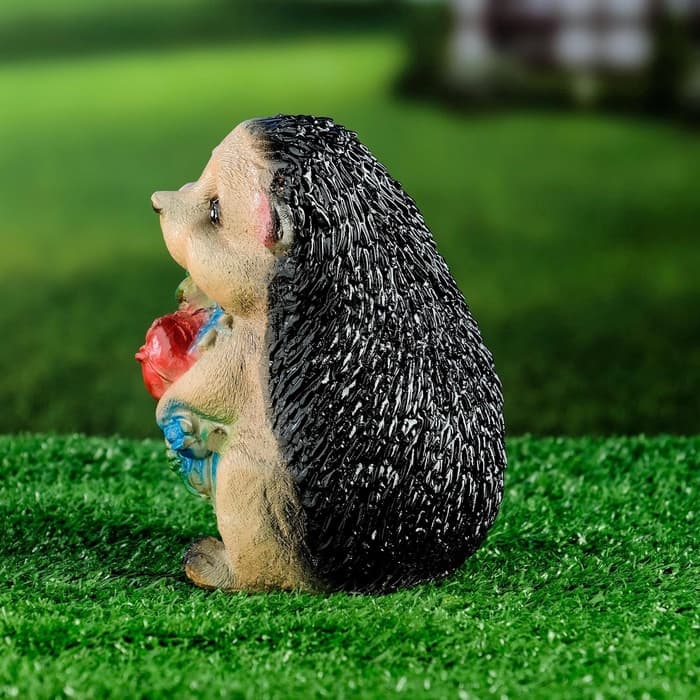 Садовая фигура из гипса «Ежик с цветами», 15×11×12 см