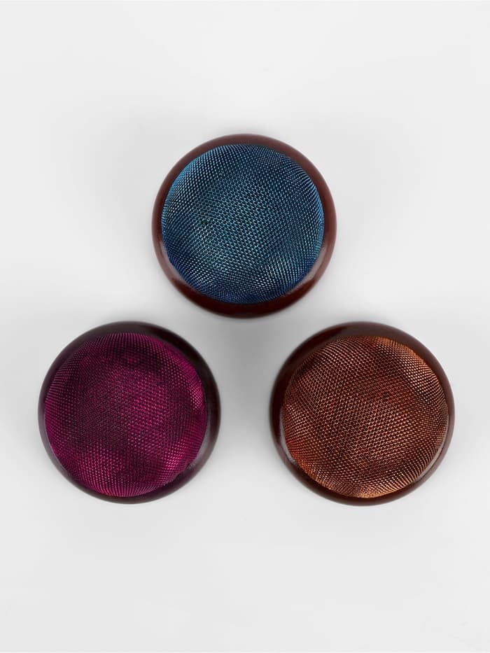 Игольница «Круг», на деревянной подложке, d=7 см, МИКС