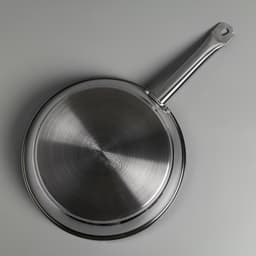 Сковорода Катунь «Общепит», d=28 см, h=6.5 см, толщина корпуса 0.6 мм, дно 3.5 мм, капсульное дно, антипригарное покрытие, индукция, AISI - 201