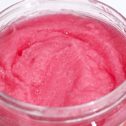 Скраб-пилинг для тела Dream Nature, клубничный, 720 г