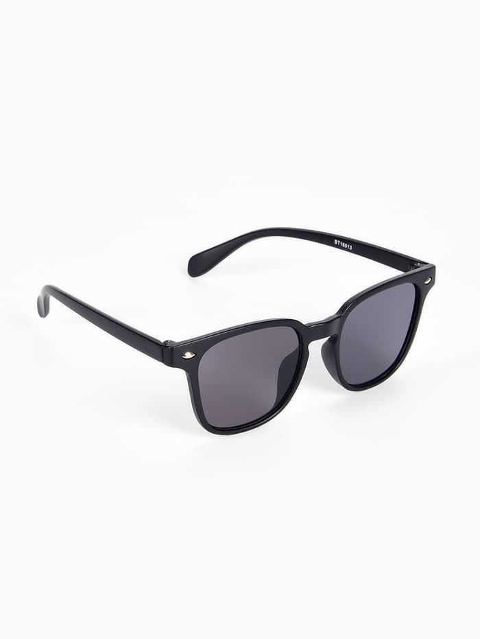 Очки солнцезащитные детские OneSun, 12.5×12.5×4.2 см, линза 3.2×4.2 см, чёрные