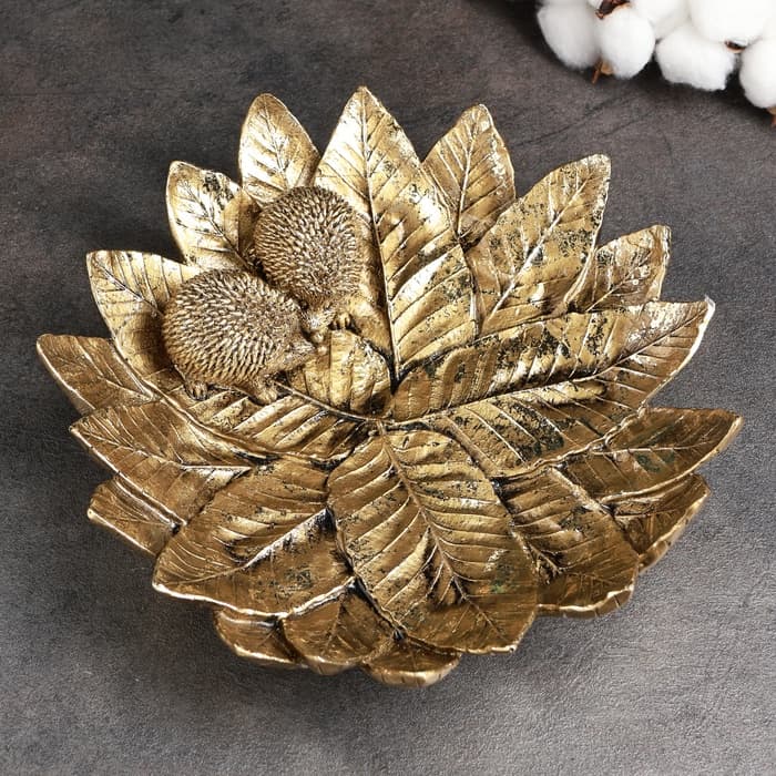 Подставка для мелочей «Пара ежей на тарелке из листьев», полистоун под золото, 24×24×6.5 см