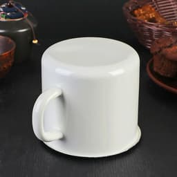 Кружка эмалированная, 1 л, с носиком, без декора, белая