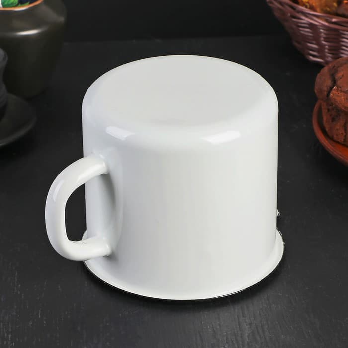 Кружка эмалированная, 1 л, с крышкой и носиком, белая