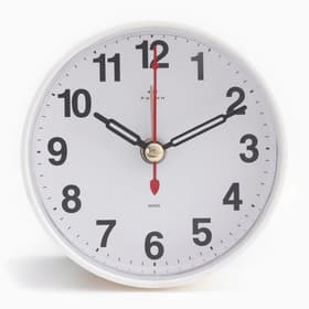 Будильник-часы настольные «Классика», 8×8 см, от батарейки АА, белый