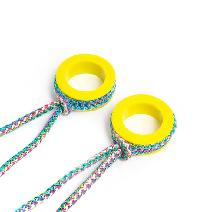 Качели подвесные, пластмассовые, сиденье 33×22 см, цвет МИКС