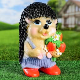 Садовая фигура из гипса «Ёж Семён с клубничкой», 17×17×35 см