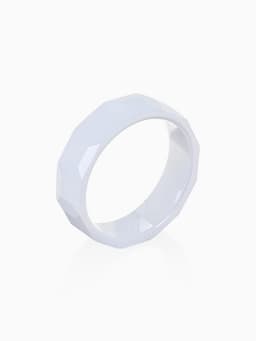 Кольцо керамическое «Минимал» огранка прямоугольник, 6 мм, белое, 18 размер