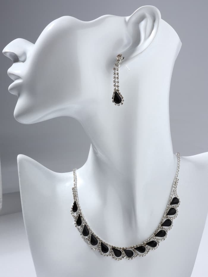 Набор 2 предмета: серьги, колье «Листопад», капли, чёрно-белый в серебре, 45 см
