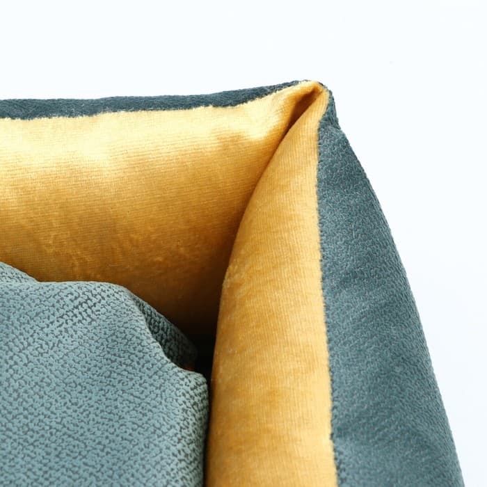 Лежанка-диван, 45×35×11 см, с двусторонней подушкой, мебельная ткань, цвет МИКС