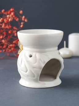 Аромалампа для эфирных масел «Золотая бабочка», керамика, 9×7.5×7.5 см