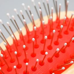 Двусторонняя щётка-расчёска, 7×21 см, с деревянной ручкой