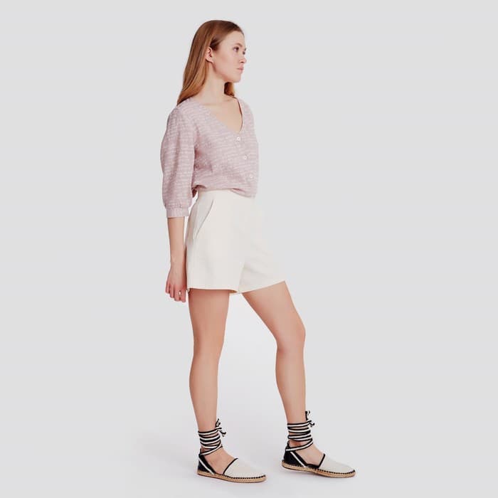 Шорты женские MINAKU: Enjoy, молочные, размер 50