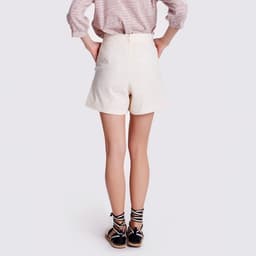 Шорты женские MINAKU: Enjoy, молочные, размер 50