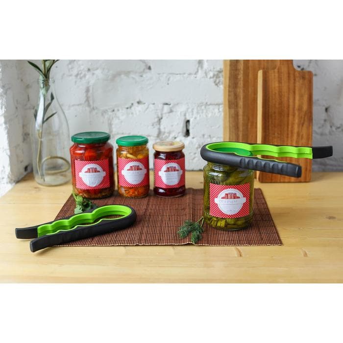 Этикетка для домашних заготовок «Лакомка», 70×70 мм, красная