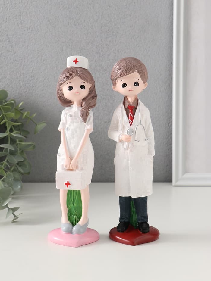 Набор фигурок полистоун «Врач и медсестра», 2 шт., 19.5×4.3×5.7 см