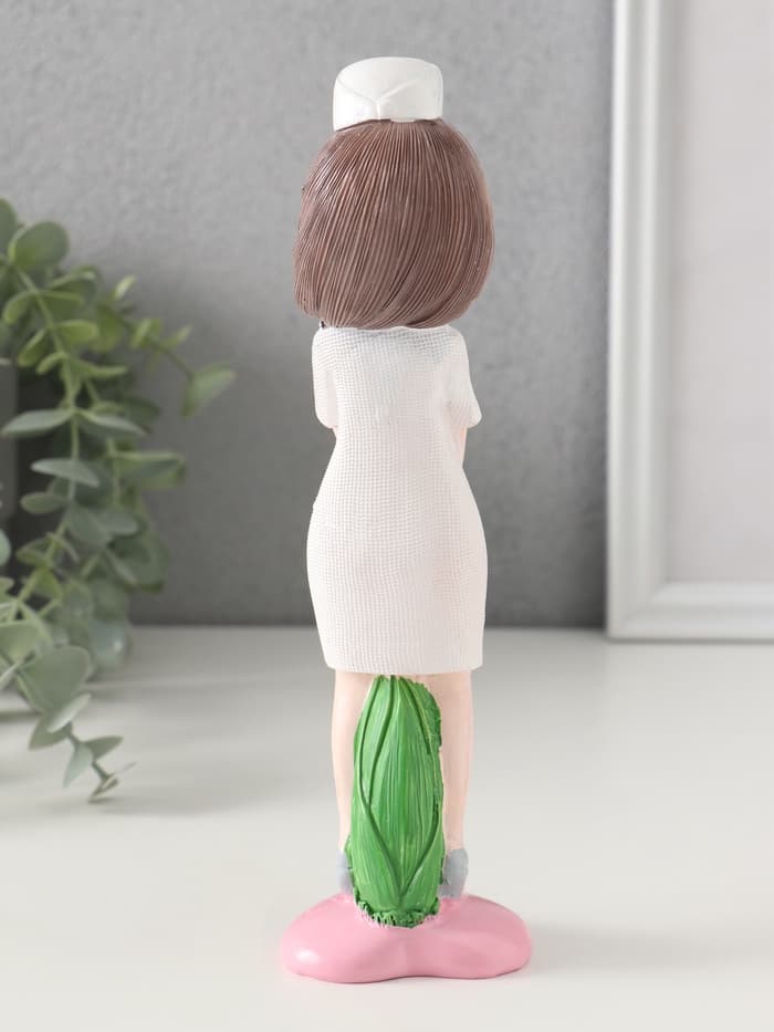 Набор фигурок полистоун «Врач и медсестра», 2 шт., 19.5×4.3×5.7 см