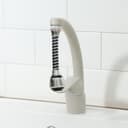 Поворотная насадка на кран Доляна «Флекс Фикс», d=1.5 см, с изменяемым углом наклона и интенсивностью струи, с сеткой