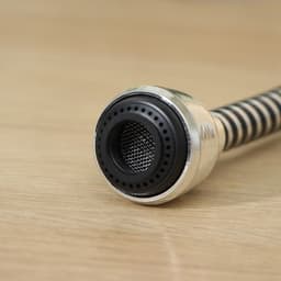 Поворотная насадка на кран Доляна «Флекс Фикс», d=1.5 см, с изменяемым углом наклона и интенсивностью струи, с сеткой