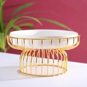 Подставка для десертов керамическая на металлической подставке «Богема», d=23 см, на металлической подставке, 23×12 см, белая