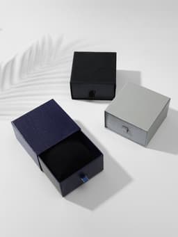 Коробочка подарочная под браслет, часы «Рептилия», 9×9 см, (полезная часть 8.5×8.5 см), выдвижная, МИКС