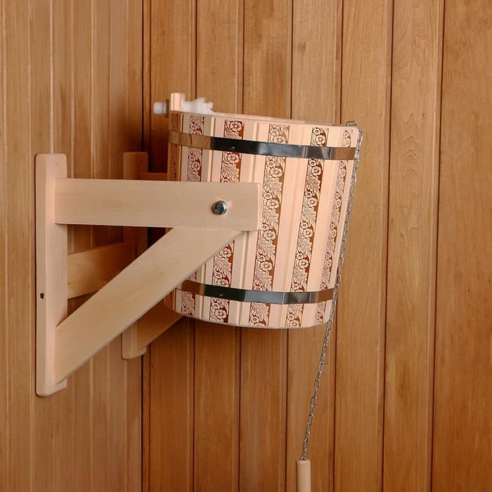 Обливное устройство для бани «Русские узоры», 10 л, липа, пластиковая вставка, «Добропаровъ»