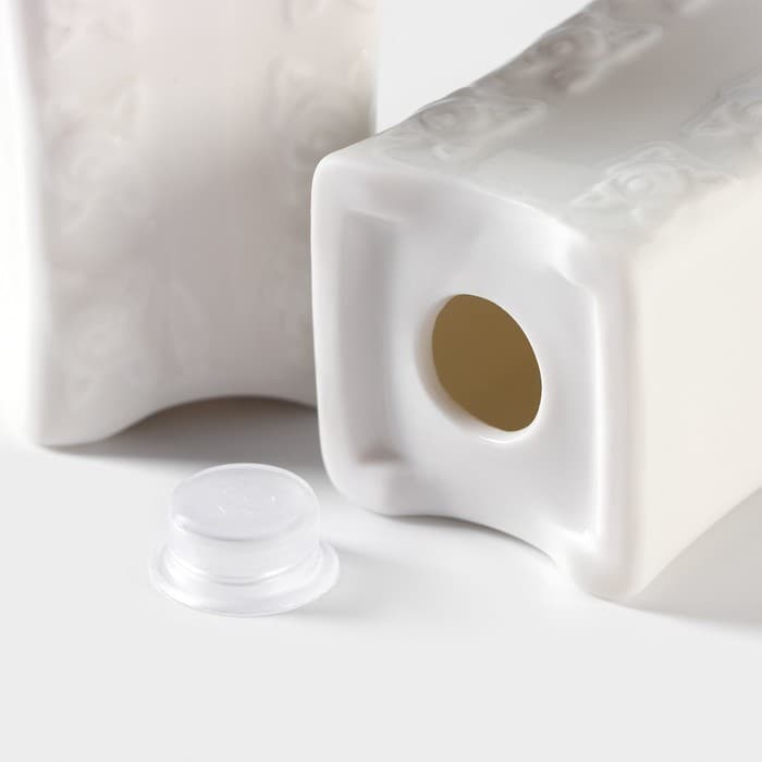 Банки для хранения специй и соусов BellaTenero, 6 предметов: солонка 100 мл, банка 200 мл, соусник 200 мл, на бамбуковой подставке, фарфор, белые