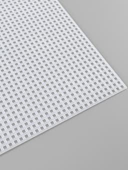 Канва для вышивания №11, пластиковая, 26×34 см, белая