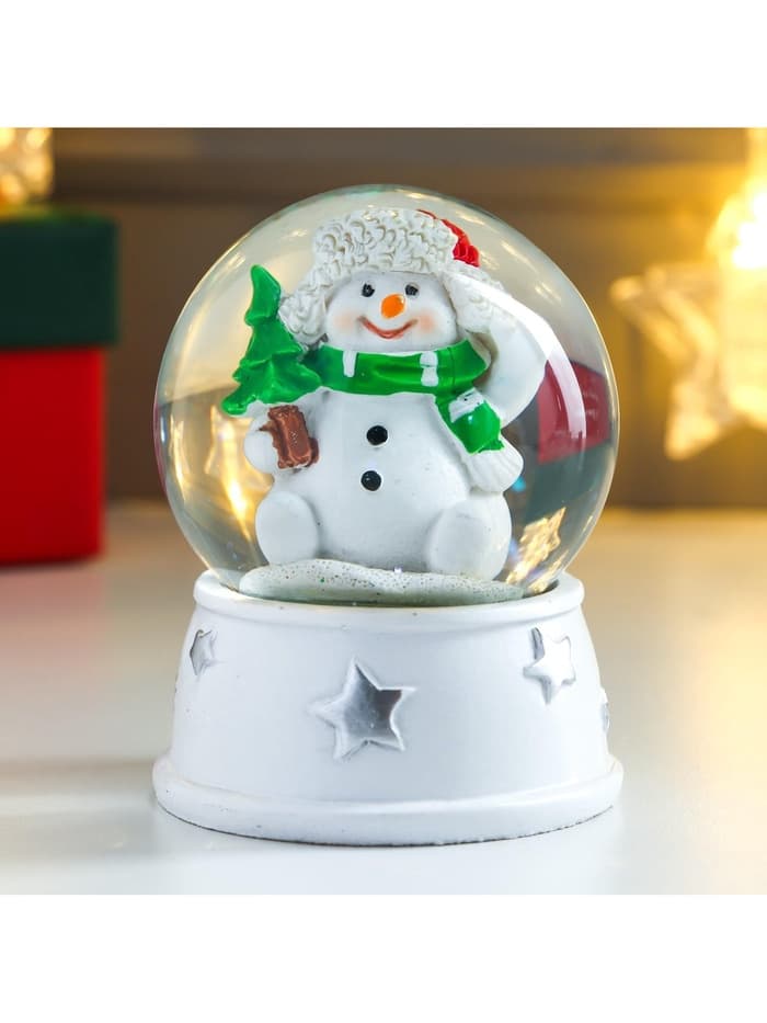 Снежный шар новогодний стеклянный «Снеговик в шапке-ушанке, с ёлкой», d=6.5 см, 8×6.5×6.5 см